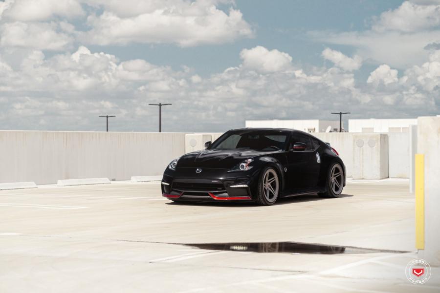  Nissan 370Z on Vossen Wheels (LC-102T) (Z34) 2017 года  (фото 2 из 12)